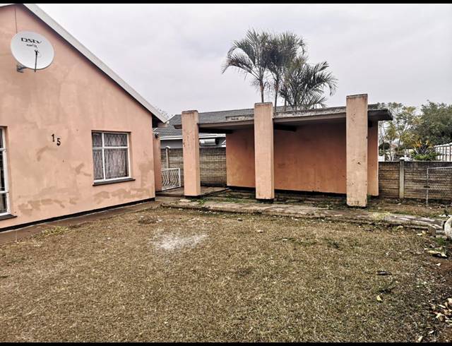 3 BEDROOM HOUSE TO LET IN RIDGE PARK